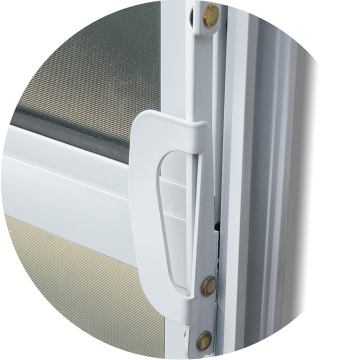 detalhe alavanca de acionamento e mecanismo de abertura Branco