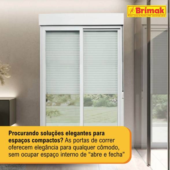Porta de Correr de PVC com Persiana Integrada